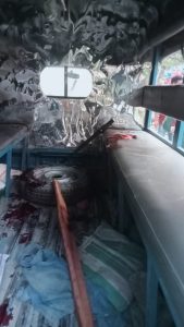 পুলিশের গাড়ী ভাংচুরের